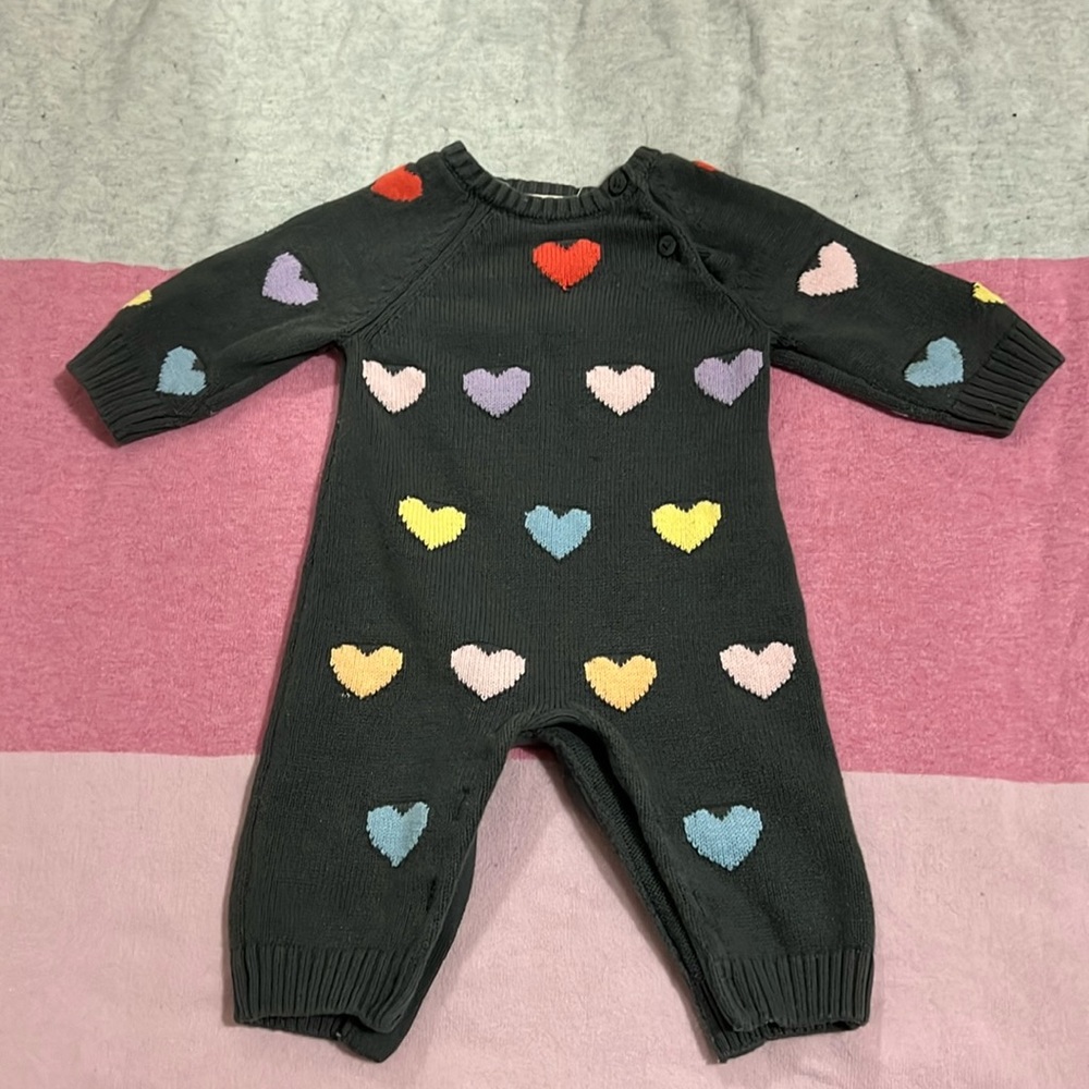 Monica + Andy baby onesie 3-6 m